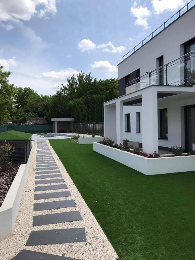 Oasis Residence Hajdúszoboszló Exteriör bild